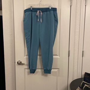 Figs joggers, scrubs, size 3 XL